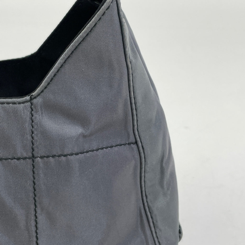 プラダ ロゴプレート ショルダーバッグ ハンドバッグ ショルダーバッグ テスートナイロン グレー B8362 レディース 【中古】brbag