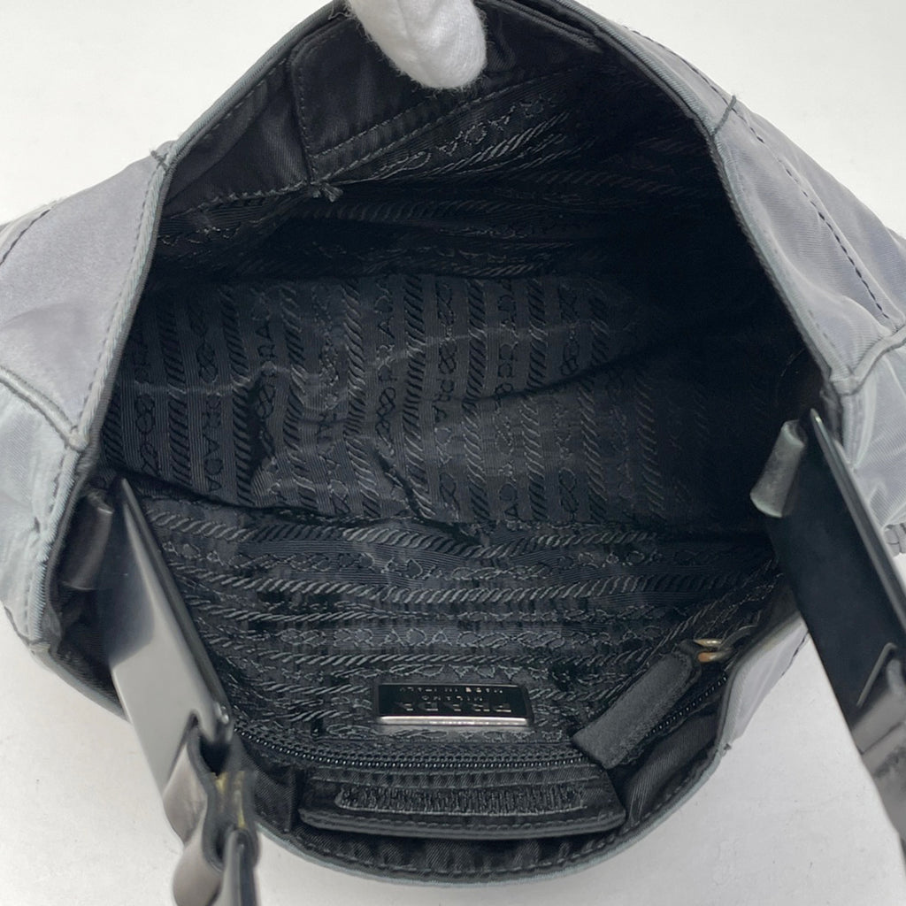 プラダ ロゴプレート ショルダーバッグ ハンドバッグ ショルダーバッグ テスートナイロン グレー B8362 レディース 【中古】brbag