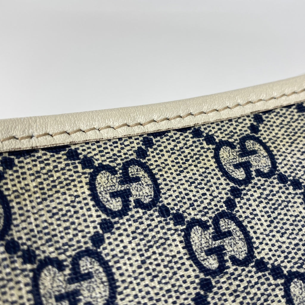 グッチ GG柄 ショルダーバッグ 斜め掛け ショルダーバッグ コーティングキャンバス ネイビー 257246 レディース 【中古】brbag