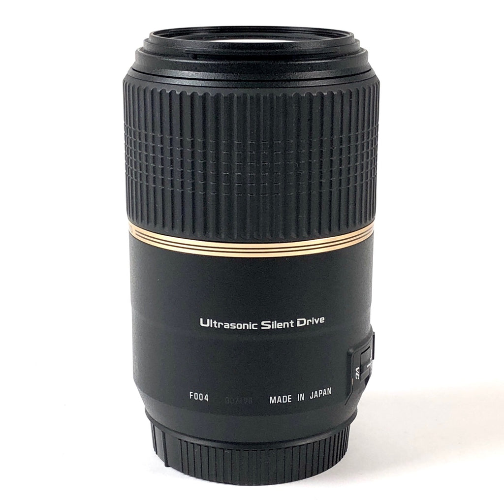 【在庫一掃】 タムロン TAMRON SP 90mm F2.8 Di MACRO 1:1 VC USD F004 (キヤノン EF用) ［ジャンク品］ 一眼カメラ用レンズ（オートフォーカス） 【中古】cambb