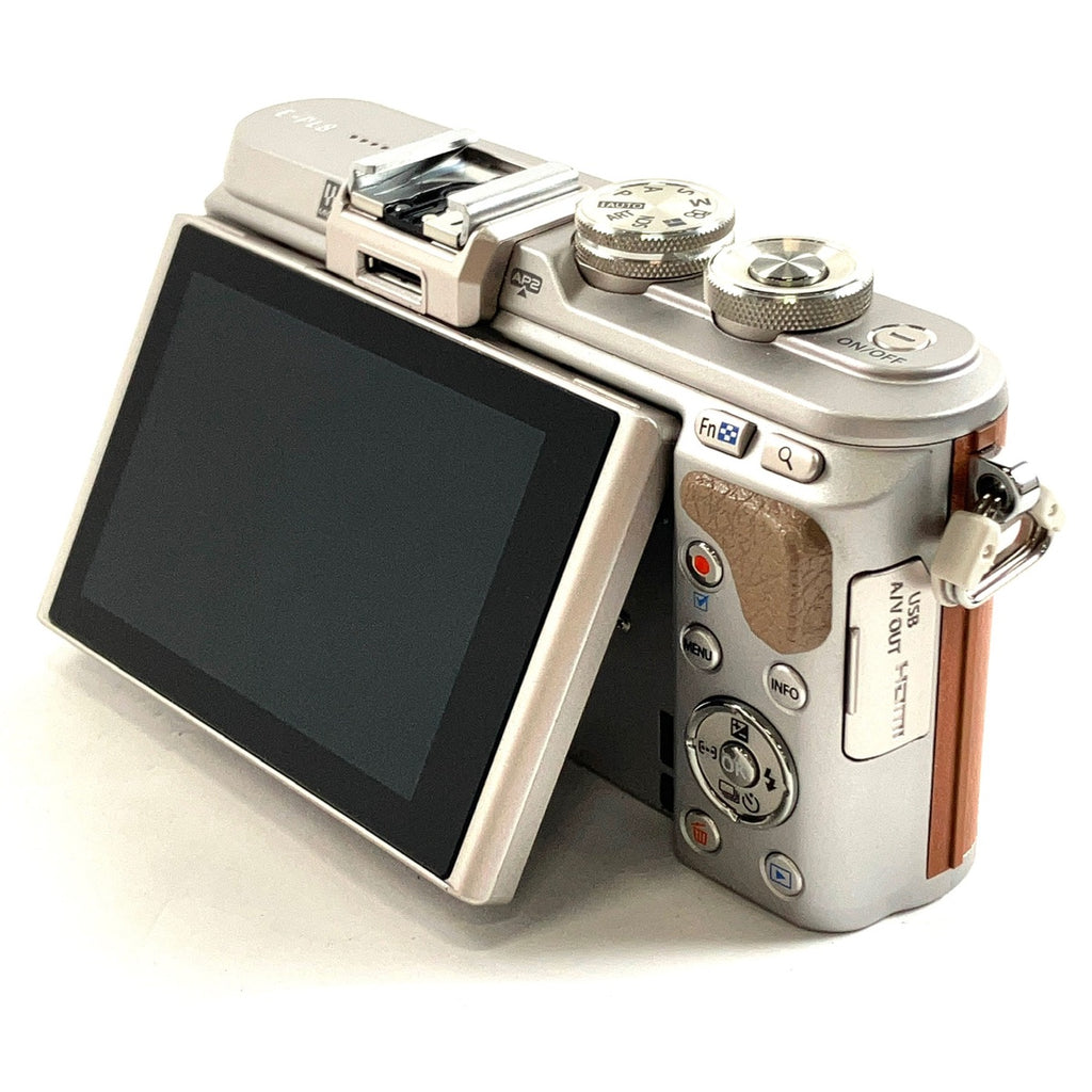 ミラーレス一眼 OLYMPUS PEN：OLYMPUS PEN E-PL8：カメラ製品