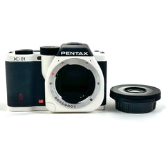 ペンタックス PENTAX K-01 レンズキット ホワイト/ブラック デジタル ミラーレス 一眼カメラ 【中古】