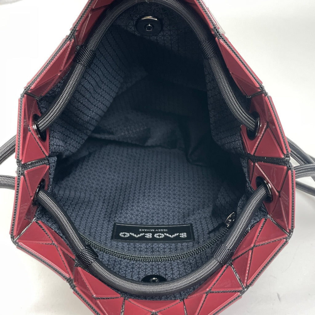 イッセイミヤケ バオバオ ショルダーバッグ 巾着型 ショルダーバッグ PVC ボルドー レディース 【中古】brbag