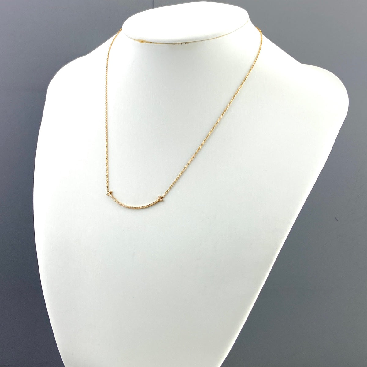 極美品 ティファニー Tスマイル ダイヤモンド ネックレス ティーイエロー 現行 ティファニー T スマイル ペンダント ダイヤモンド イエロー