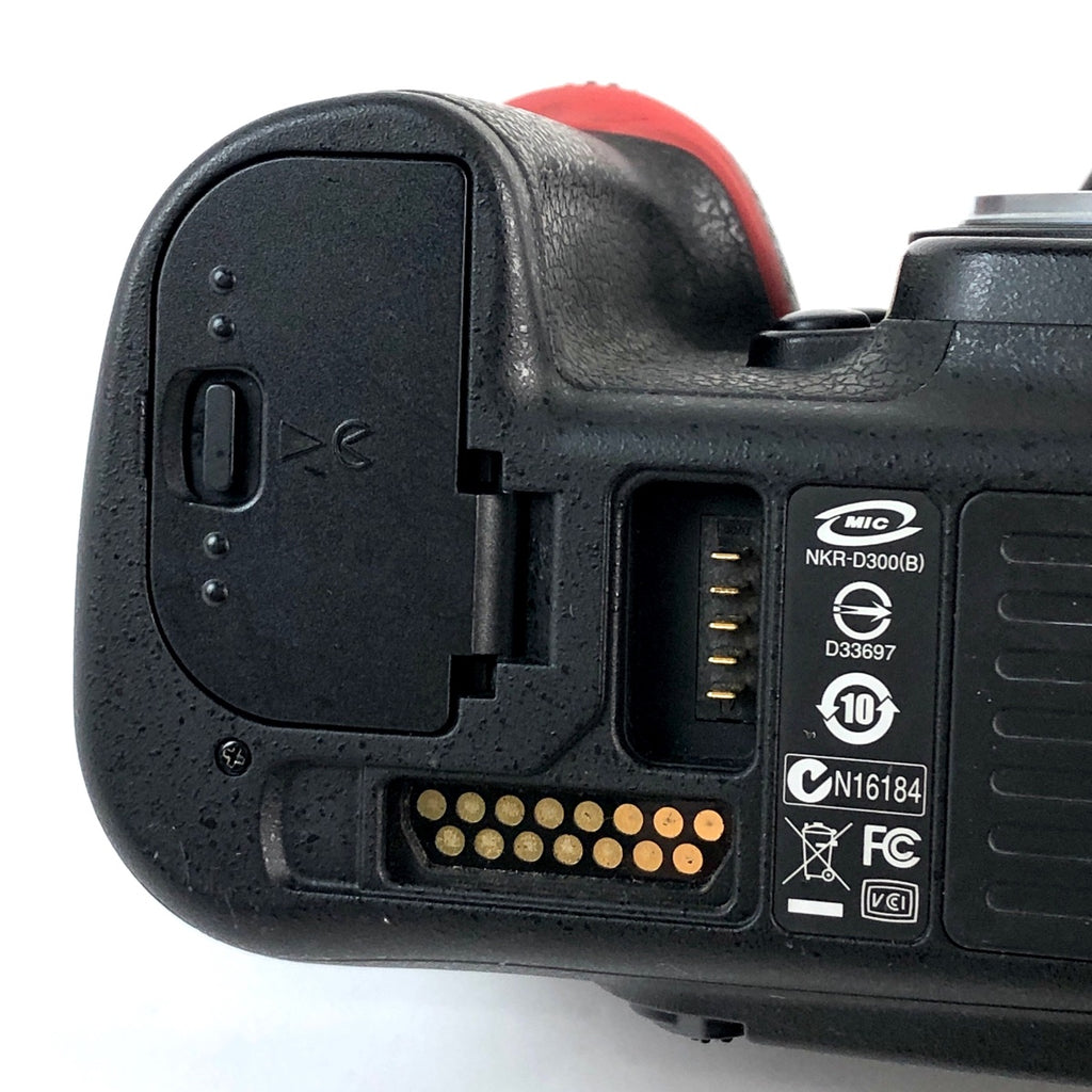 ニコン Nikon D300 ボディ デジタル 一眼レフカメラ 【中古】