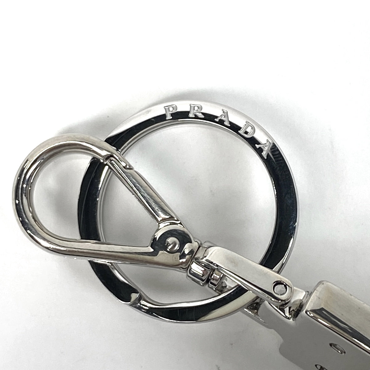 本物未使用■プラダ■バイク キーホルダー/キーリング/バッグチャーム/シルバー 本物未使用□プラダ□バイク キーホルダー/キーリング/バッグ