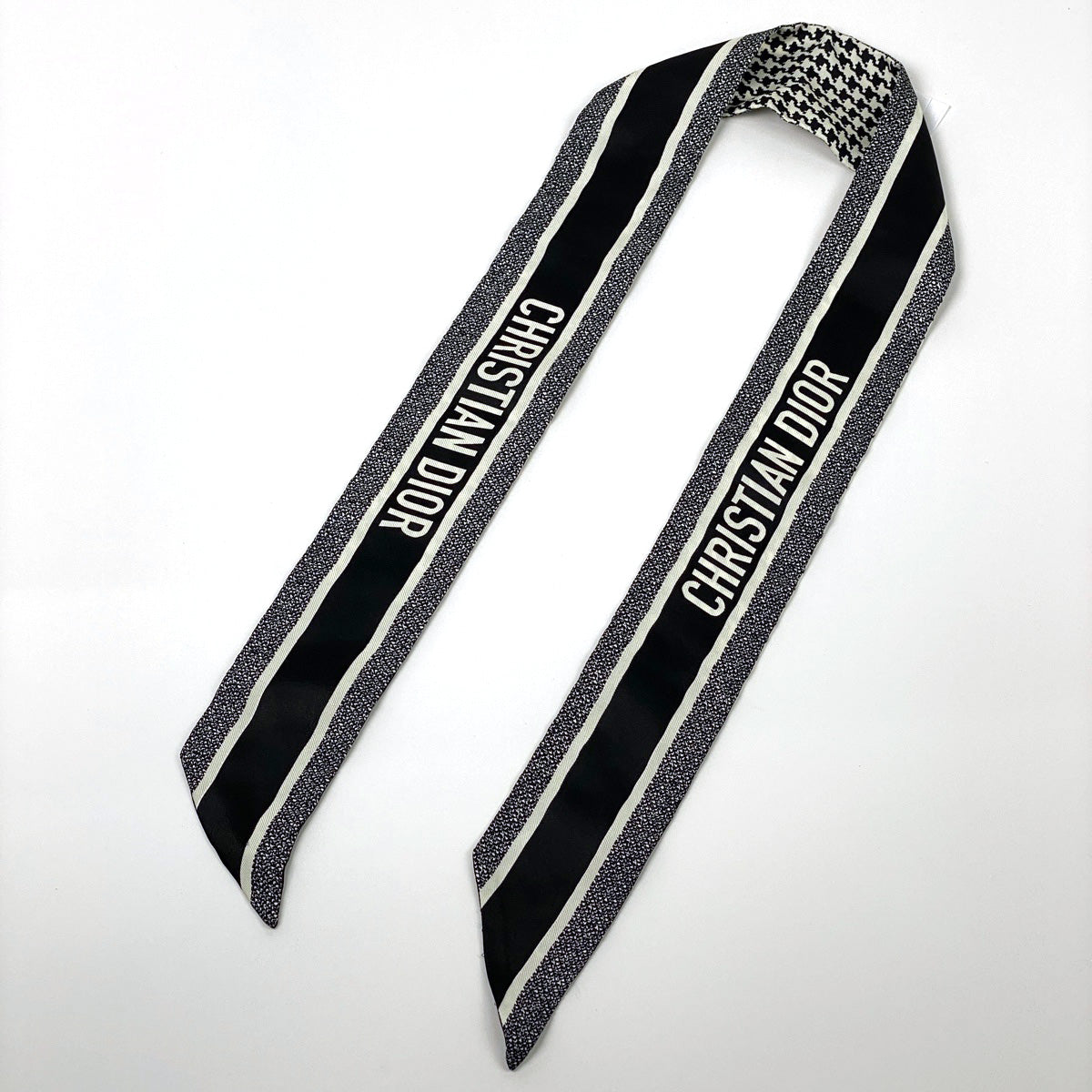 Christian Dior】クリスチャンディオール シルクスカーフ 中古の