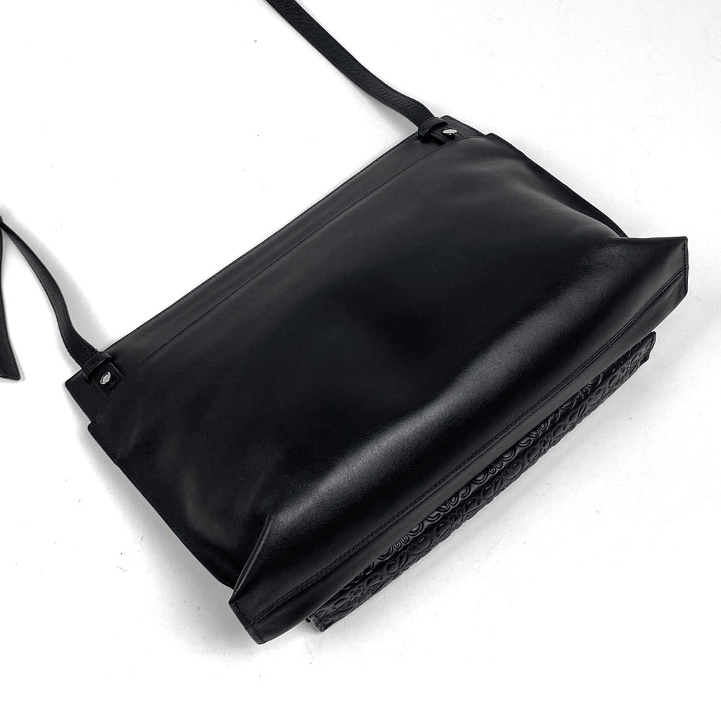 ロエベ アナグラム ショルダーバッグ 斜め掛け ショルダーバッグ レザー ブラック レディース 【中古】brbag