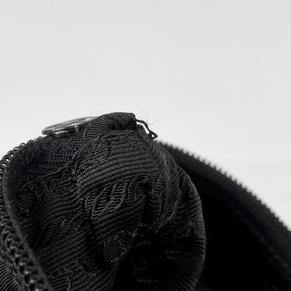 プラダ ロゴプレート トートバッグ ショルダーバッグ トートバッグ ナイロン ネロ(ブラック) レディース 【中古】brbag