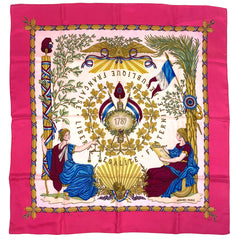 エルメス カレ 90 LIBERTE EGALITE FRATERNITE REPUBLIQUE FRANCAISE 1789 1789年フランス革命を記念して スカーフ シルク ピンク マルチカラー レディース 【中古】brbag