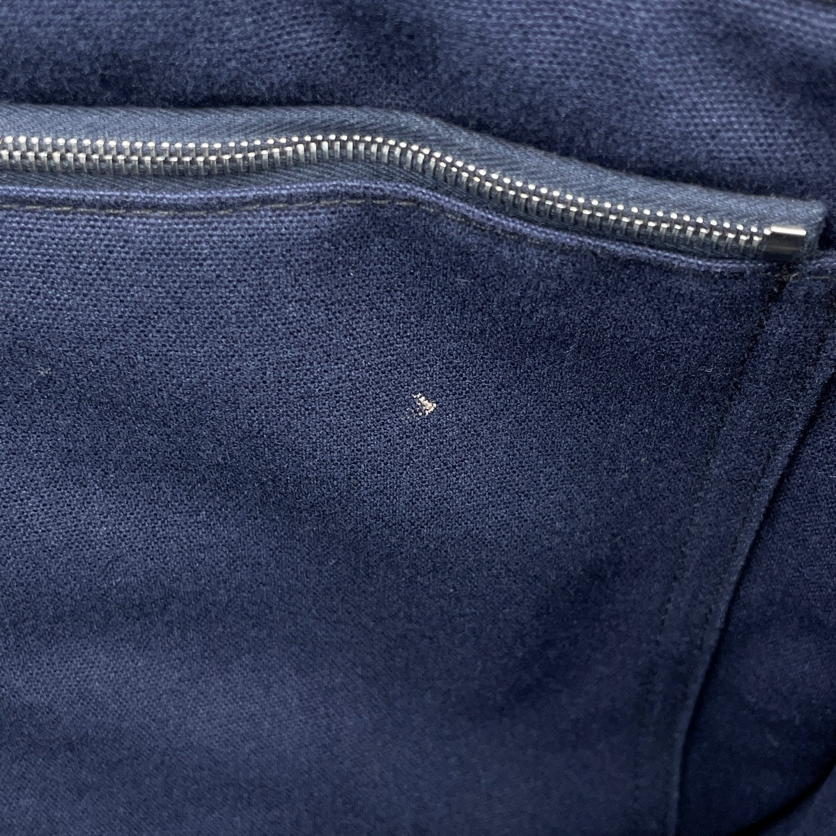 11540886.jpg
