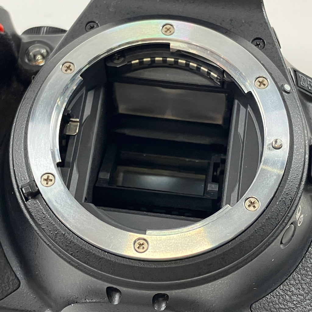 ニコン Nikon D5600 ボディ［ジャンク品］ デジタル 一眼レフカメラ 【中古】cambb