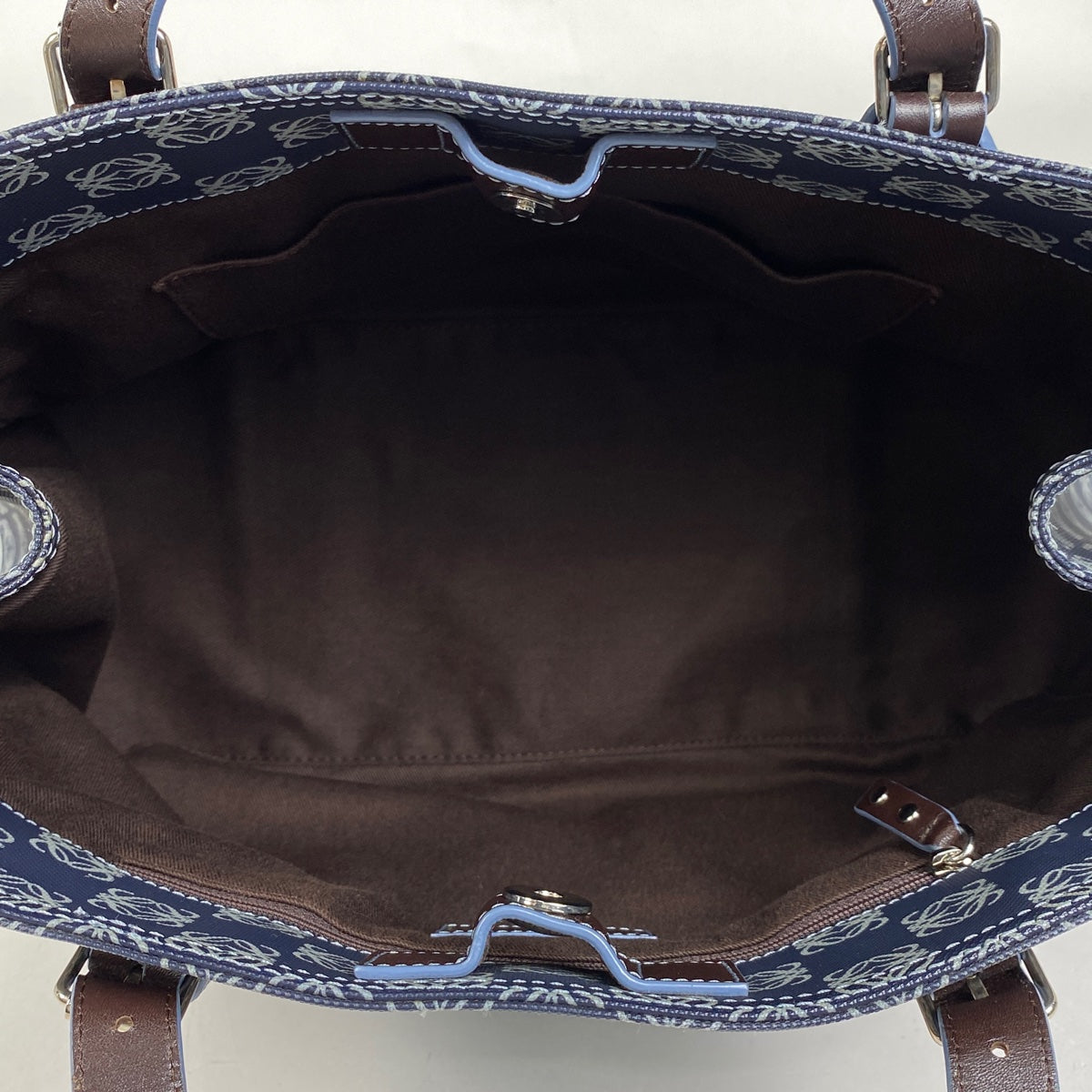 極美品❣️ロエベ ボックスバッグ アナグラム ブラウン タン ショルダーバッグ LOEWE ロエベ ショルダーバッグ ポシェットバッグ アナグラム