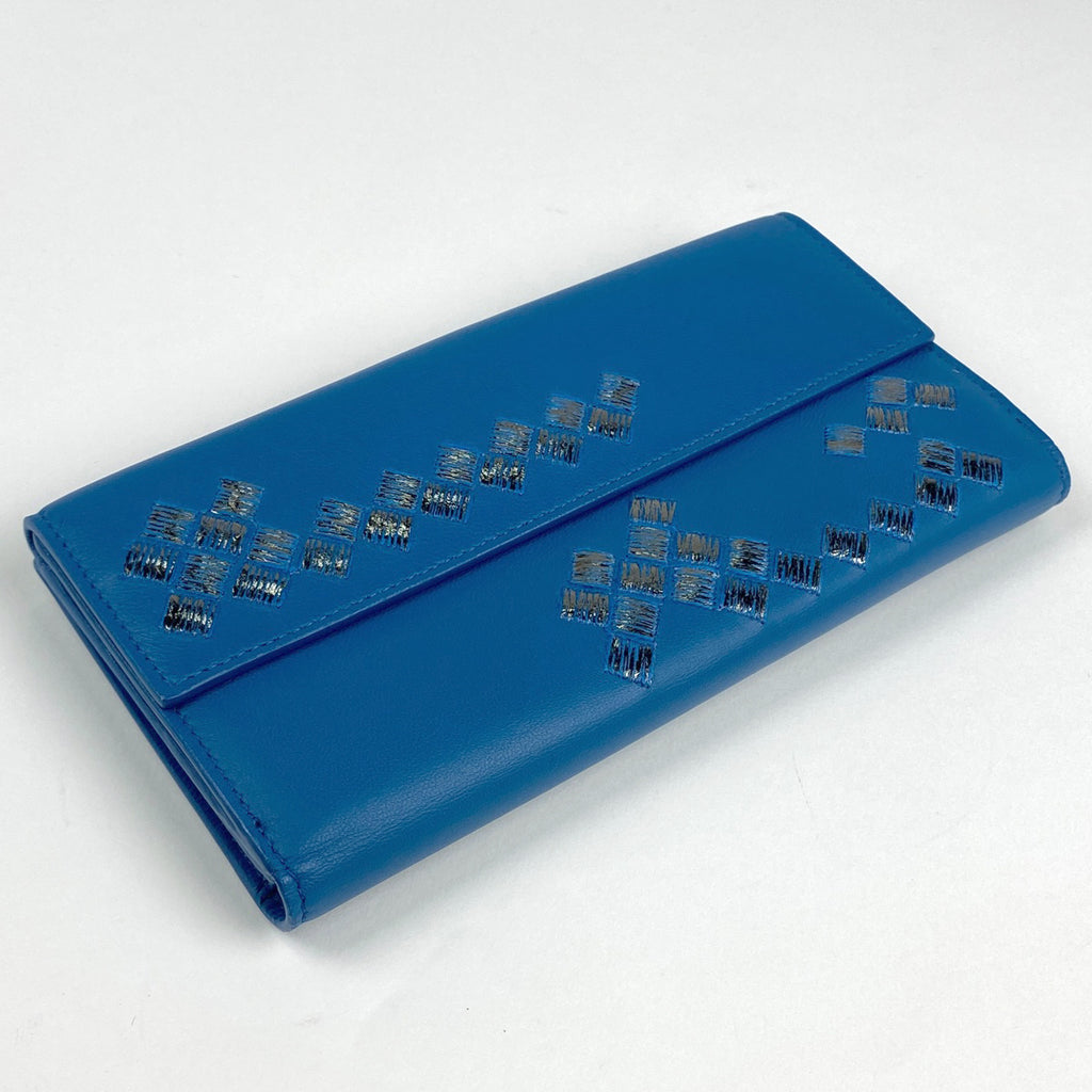 ボッテガヴェネタ イントレチャート 二つ折り長財布 ナッパ 札入れ カード入れ 長財布 レザー ブルー レディース 【中古】brbag