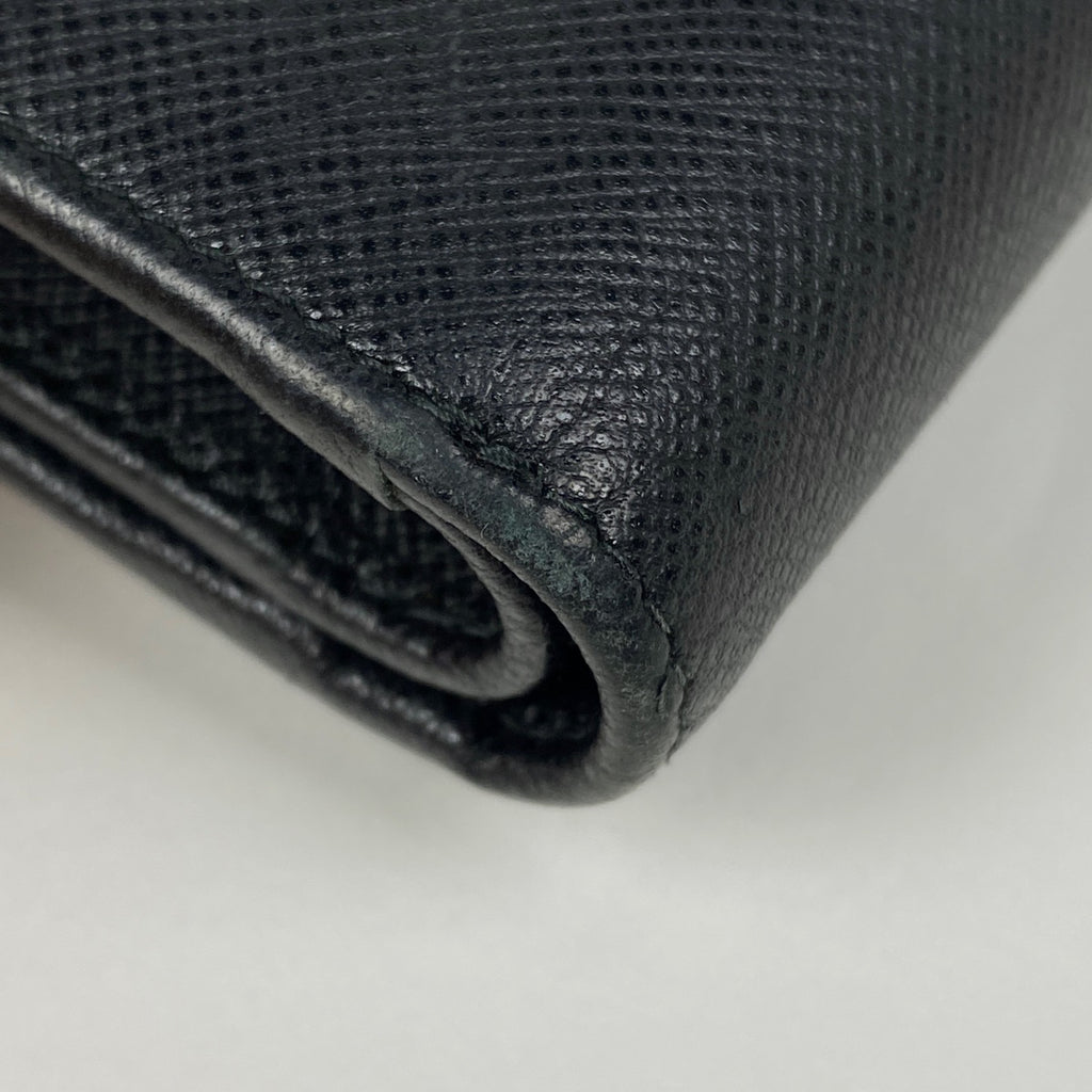 プラダ ロゴプレート 二つ折り 財布 コンパクトウォレット 二つ折り財布 レザー ネロ(ブラック) レディース 【中古】brbag