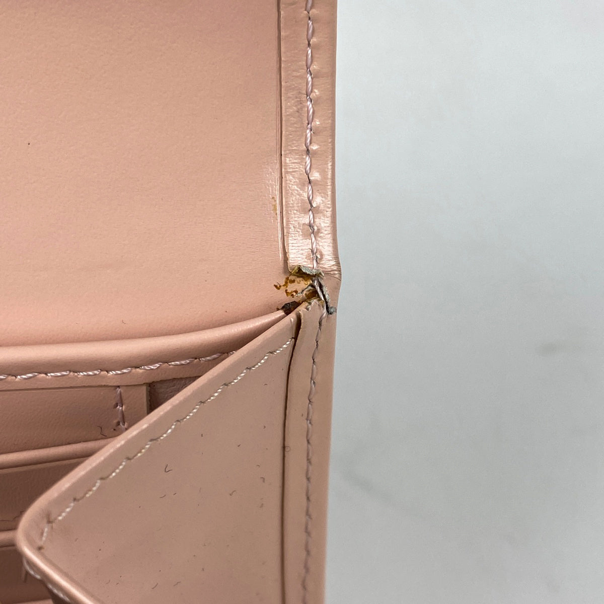 【未使用級】 カルティエ　ラブコレクション　折り財布　✨付属品完備 バイセル公式】カルティエ ラブコレクション 二つ折り 財布