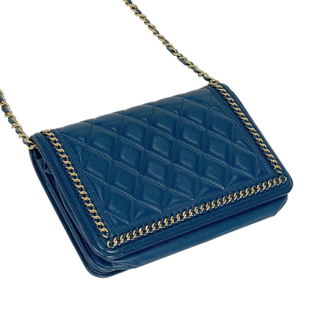 シャネル ボーイシャネル チェーン ウォレット マトラッセ ショルダーバッグ レザー ブルー レディース 【中古】brbag