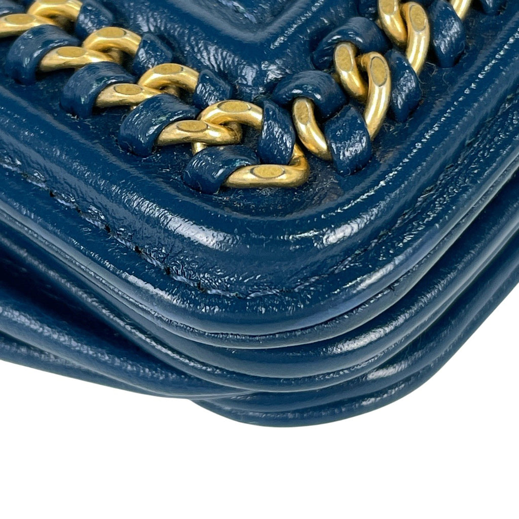 シャネル ボーイシャネル チェーン ウォレット マトラッセ ショルダーバッグ レザー ブルー レディース 【中古】brbag