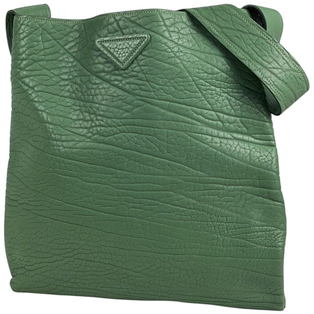 プラダ レザートライアングル ショルダーバッグ 23SS ショルダーバッグ レザー グリーン レディース 【中古】brbag