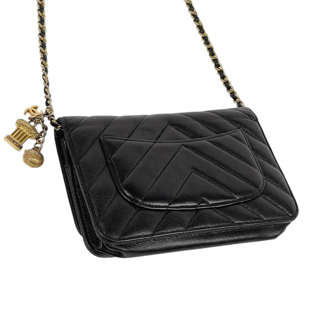 シャネル Vステッチ チェーン ウォレット ココマーク ショルダーバッグ レザー ブラック レディース 【中古】brbag