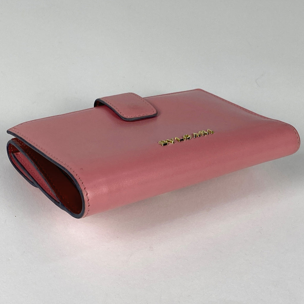 ブルガリ セルペンティ フォーエバー 二つ折り財布 蛇 二つ折り財布 レザー ピンク 【中古】 
 ラッピング可