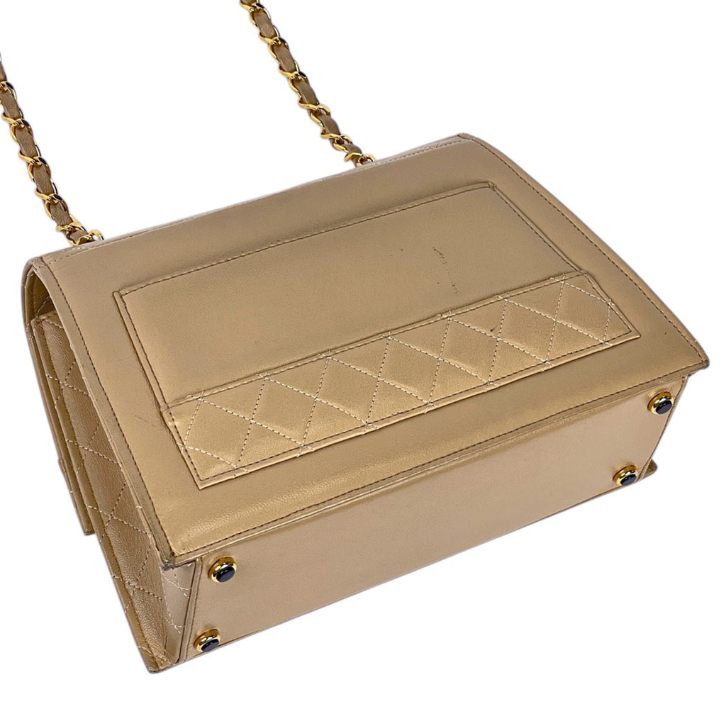 【在庫一掃】 シャネル ココマーク チェーン ショルダーバッグ マトラッセ ショルダーバッグ レザー ベージュ レディース 【中古】 brbag