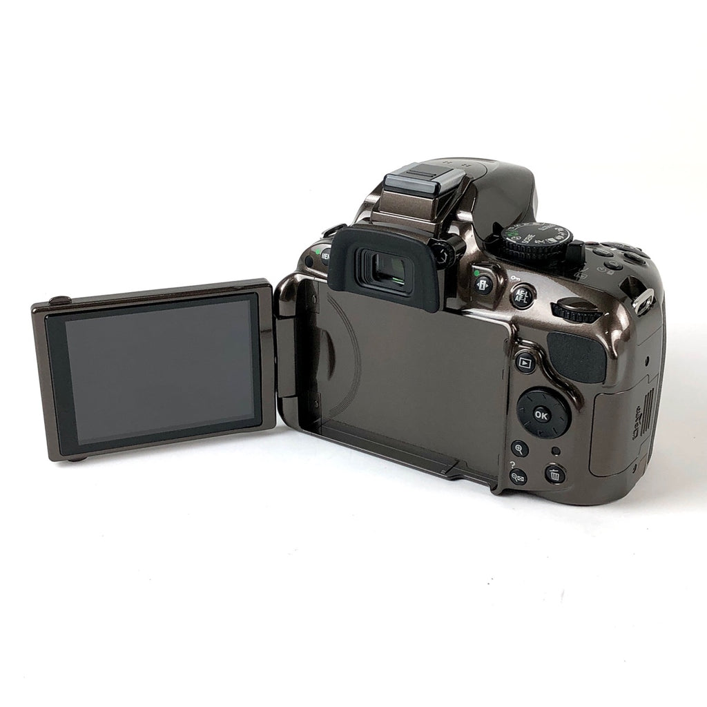 ニコン Nikon D5200 レンズキット AF-S DX NIKKOR 18-55mm F3.5