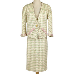 シャネル ココマークボタン ワンピーススーツ キャミソール ノーカラー フリンジ スーツ上下 スカートスーツ アイボリー マルチカラー レディース 【中古】brapp