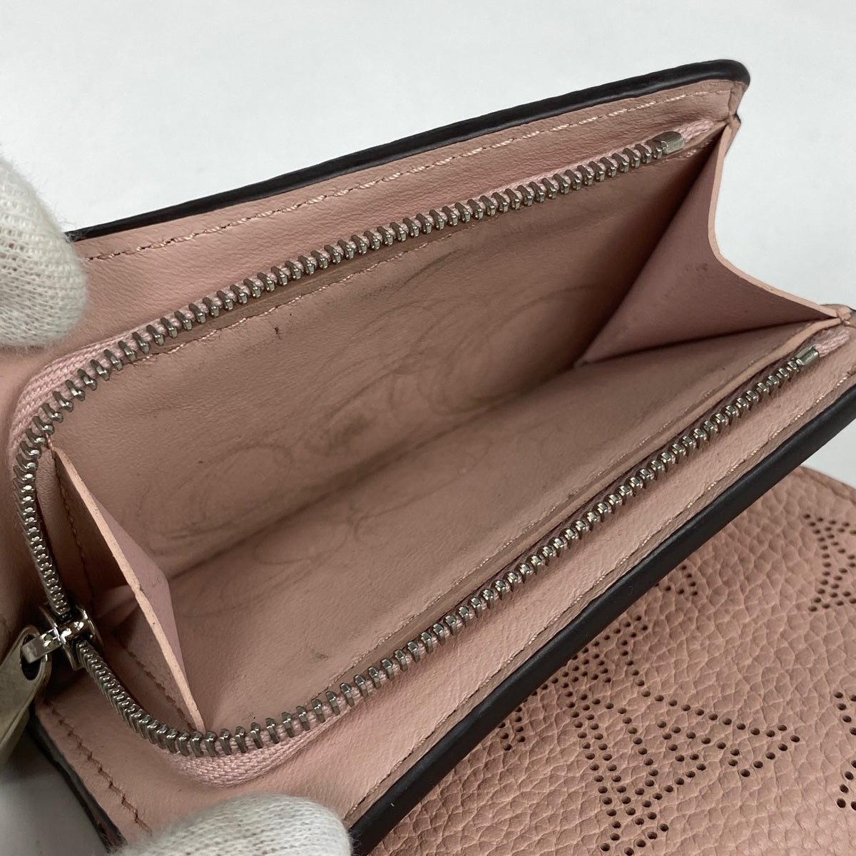 RFID・極美品★ルイヴィトン マヒナ　ポルトフォイユ・イリスXS 三つ折り財布 ポルトフォイユ・イリス XS マヒナ｜ルイ・ヴィトン 公式サイト