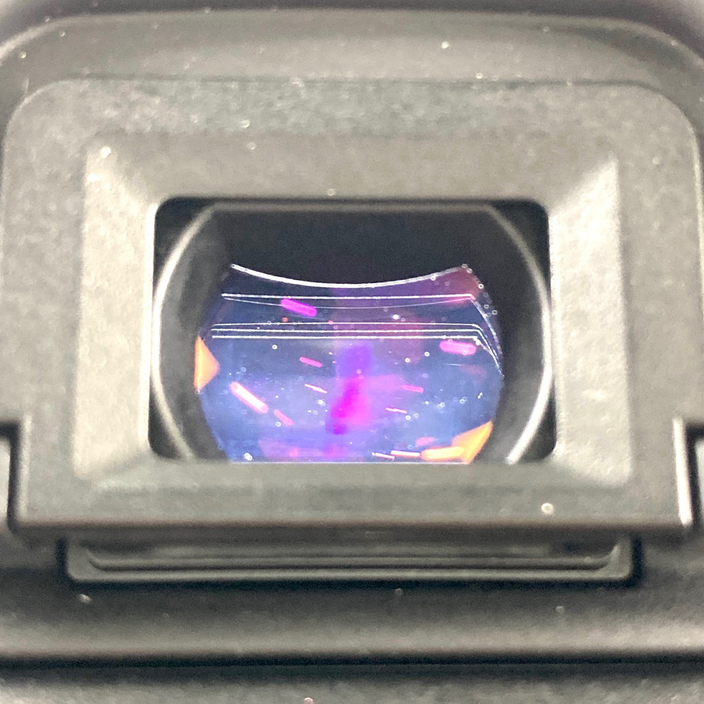 キヤノン Canon EOS 80D EF-S 18-135 IS USM レンズキット デジタル 一眼レフカメラ 【中古】