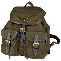 プラダ ロゴプレート リュックサック バックパック デイパック カーキ リュック ナイロン グリーンベージュ レディース 【中古】brbag brbag