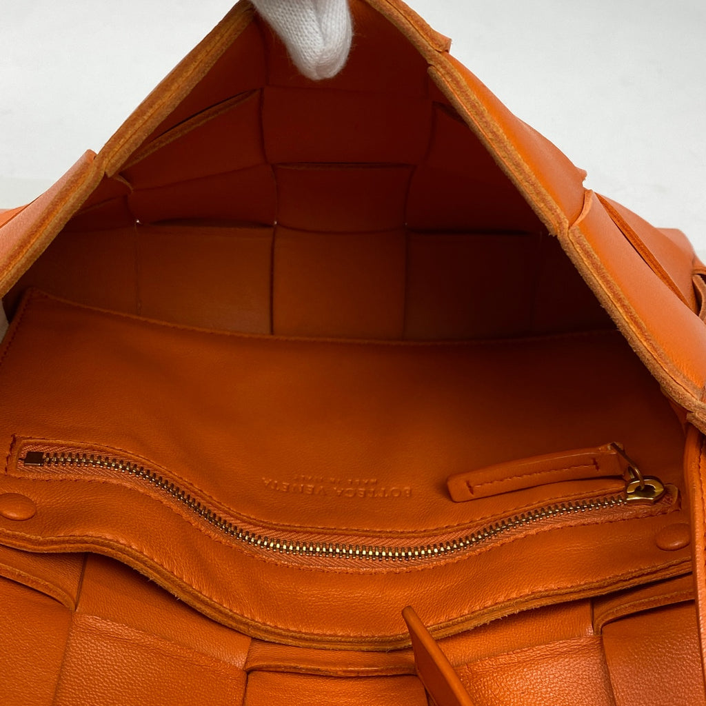 ボッテガヴェネタ カセット ショルダーバッグ マキシイントレチャート ショルダーバッグ レザー オレンジ レディース 【中古】brbag