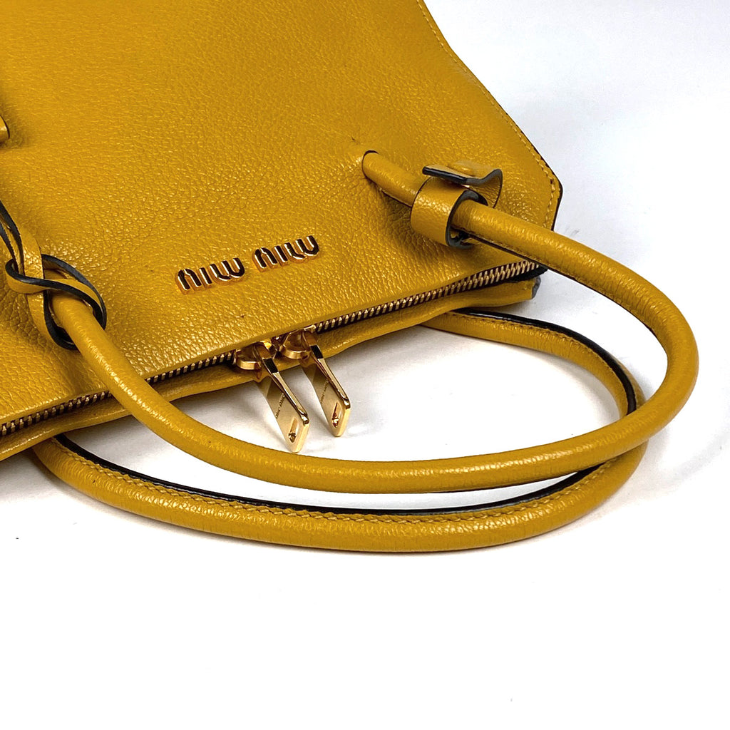 ミュウ ミュウ ロゴ ハンドバッグ 2WAY ショルダーバッグ ハンドバッグ レザー イエロー レディース 【中古】brbag