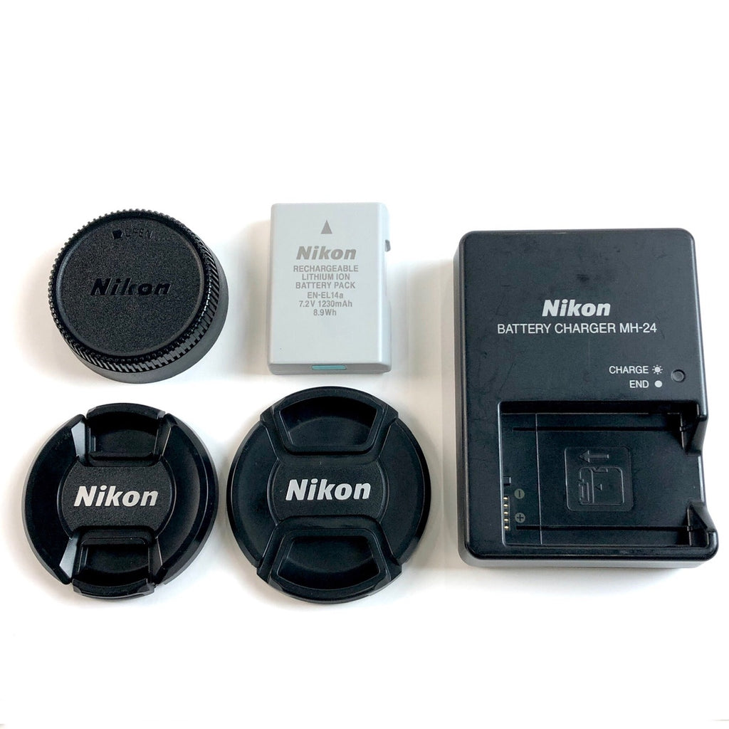 ニコン Nikon D5600 ダブルズームキット デジタル 一眼レフカメラ 【中古】