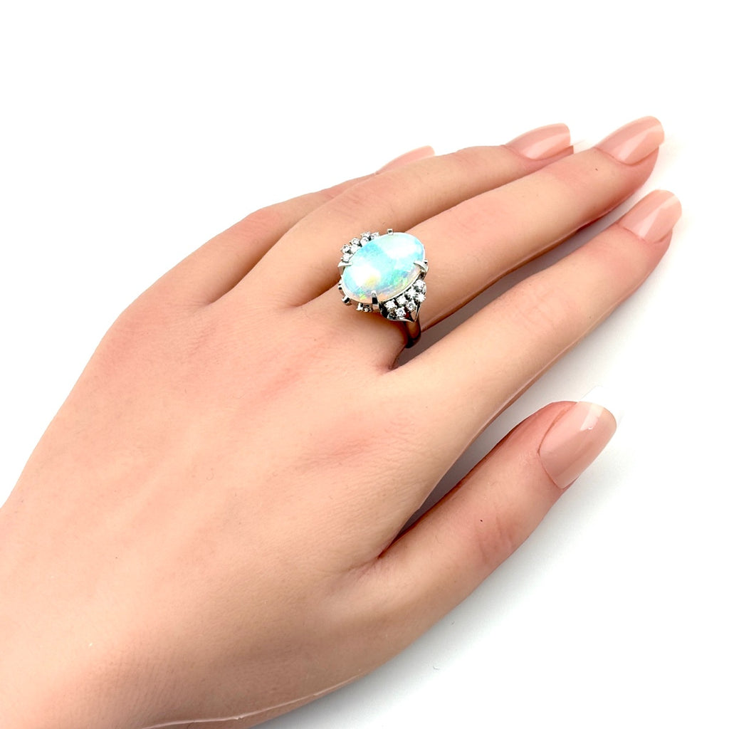 オパール デザインリング プラチナ 指輪 メレダイヤ リング 14号 Pt900 オパール ダイヤモンド レディース ノンブランドジュエリー 【中古】nbjwl