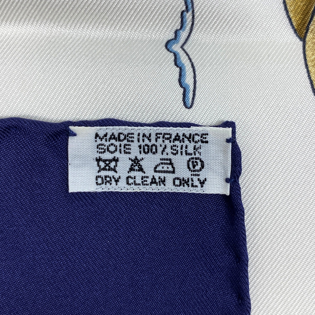 エルメス カレ 90 RAILING 船の手摺 スカーフ シルク ネイビー マルチカラー レディース 【中古】 
 ラッピング可
