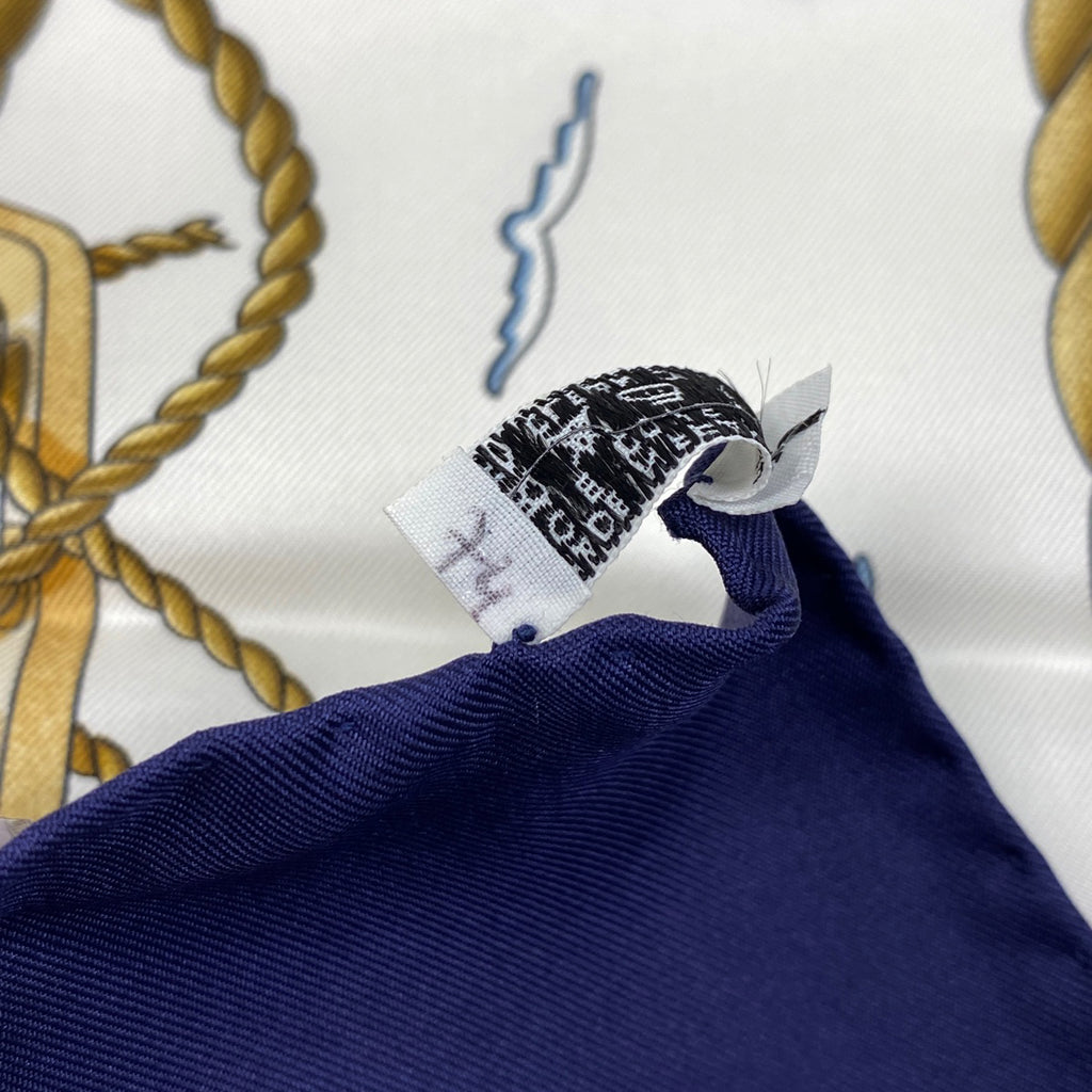 エルメス カレ 90 RAILING 船の手摺 スカーフ シルク ネイビー マルチカラー レディース 【中古】 
 ラッピング可