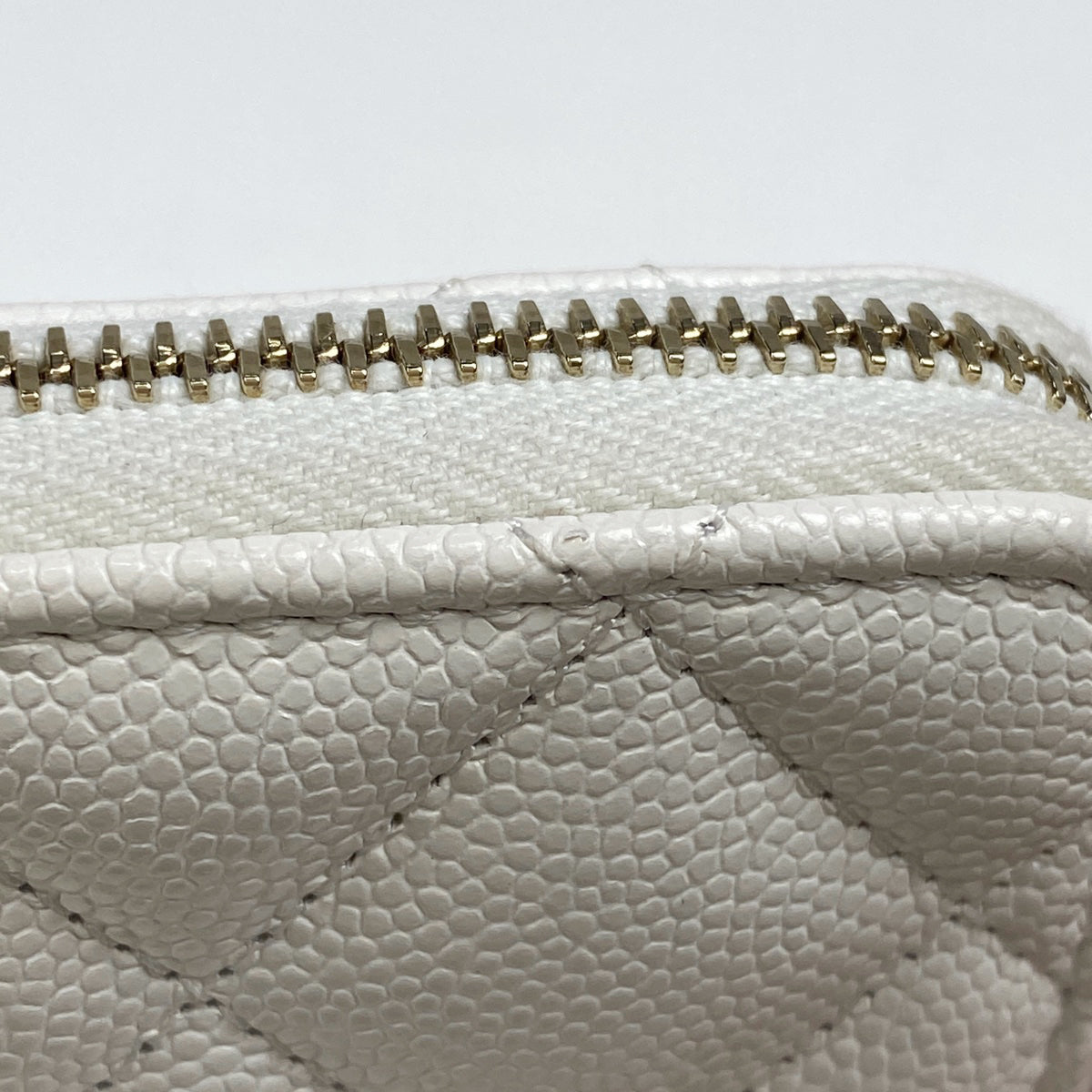 美品　シャネル　 デカココ　ココマーク　カーフスキン　カードケース　コインケース CHANEL シャネル カードケース付き ココマーク ゴールド金具
