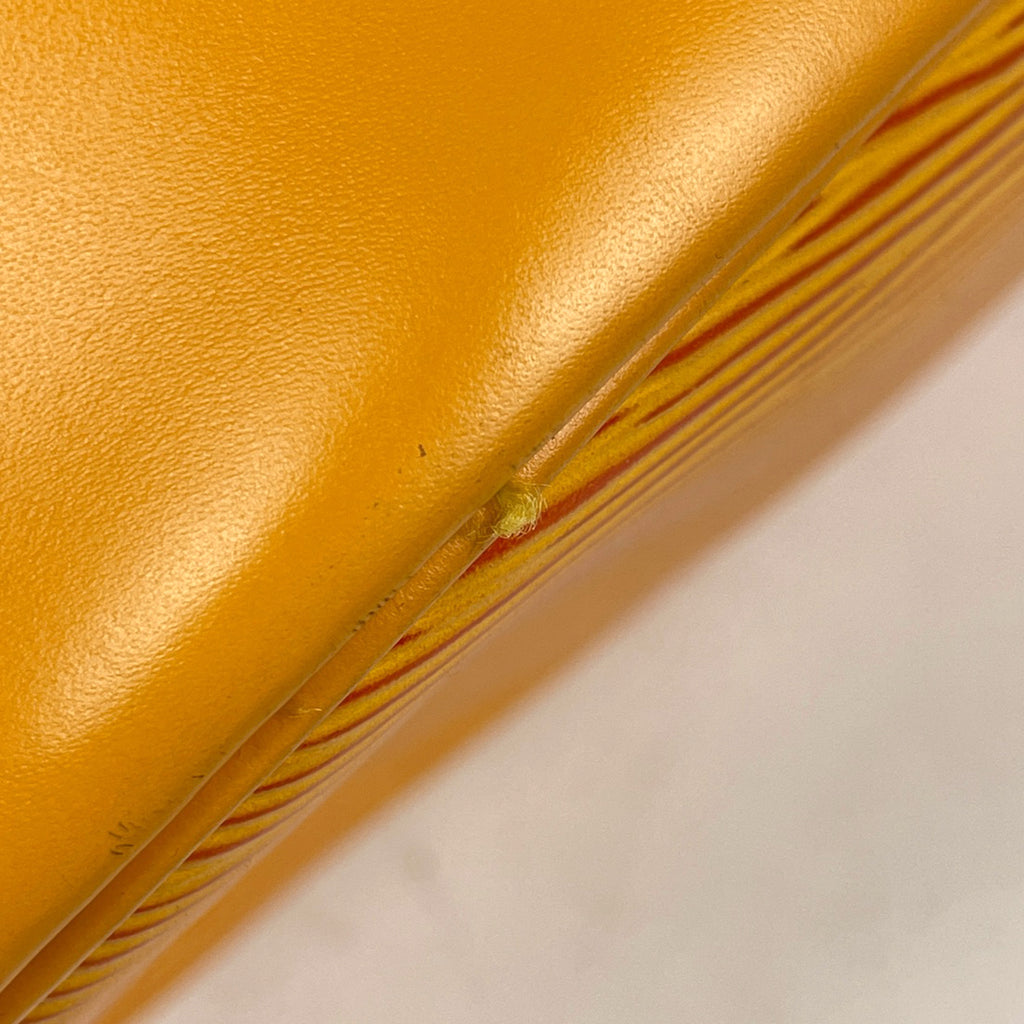 ルイ・ヴィトン ランドネ PM 肩掛け 巾着型 ショルダーバッグ エピ タッシリイエロー レディース 【中古】 brbag