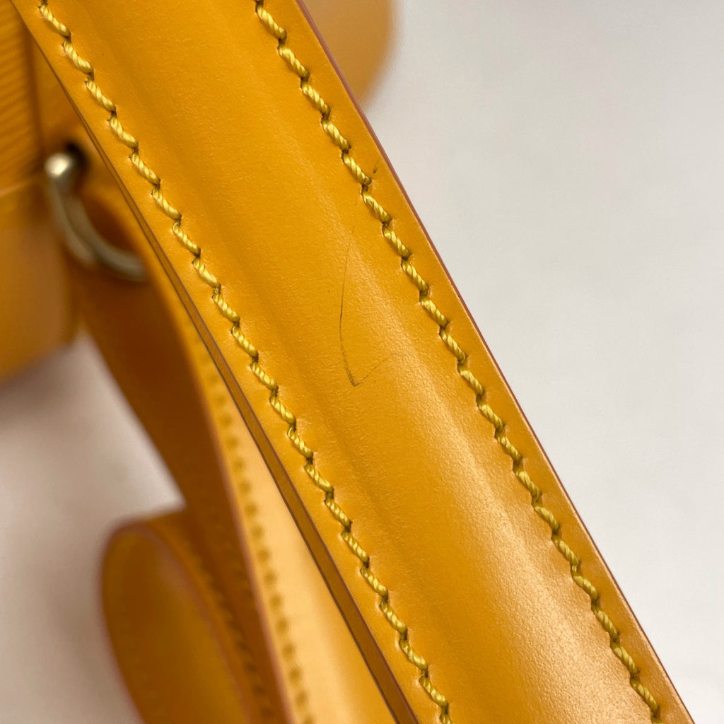 ルイ・ヴィトン ランドネ PM 肩掛け 巾着型 ショルダーバッグ エピ タッシリイエロー レディース 【中古】 brbag