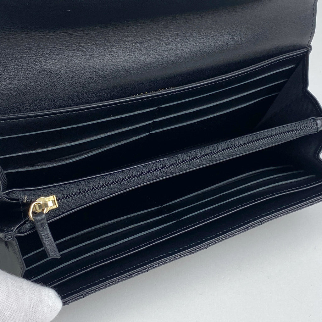 シャネル CCフィリグリー 二つ折り 長財布 ココマーク フラップウォレット 長財布 キャビアスキン ブラック A84448 レディース 【中古】brbag