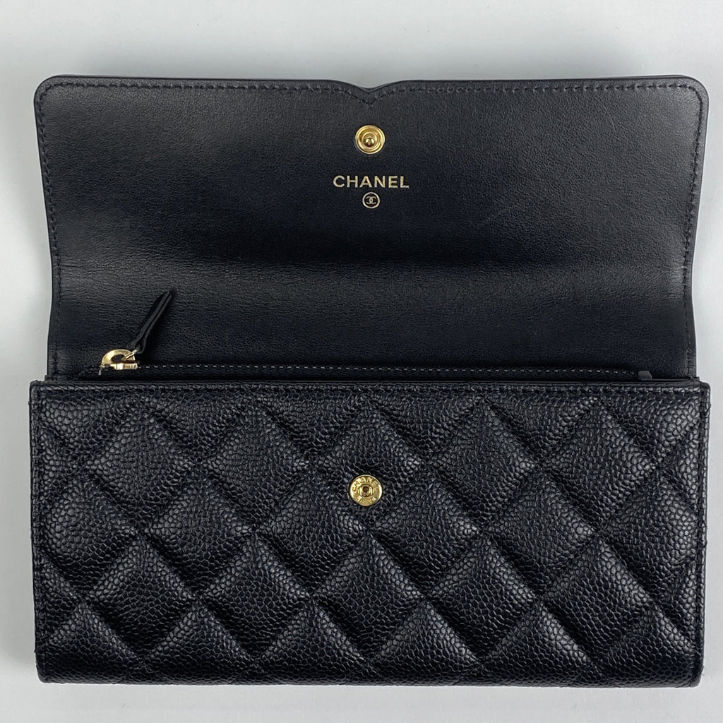 シャネル CCフィリグリー 二つ折り 長財布 ココマーク フラップウォレット 長財布 キャビアスキン ブラック A84448 レディース 【中古】brbag