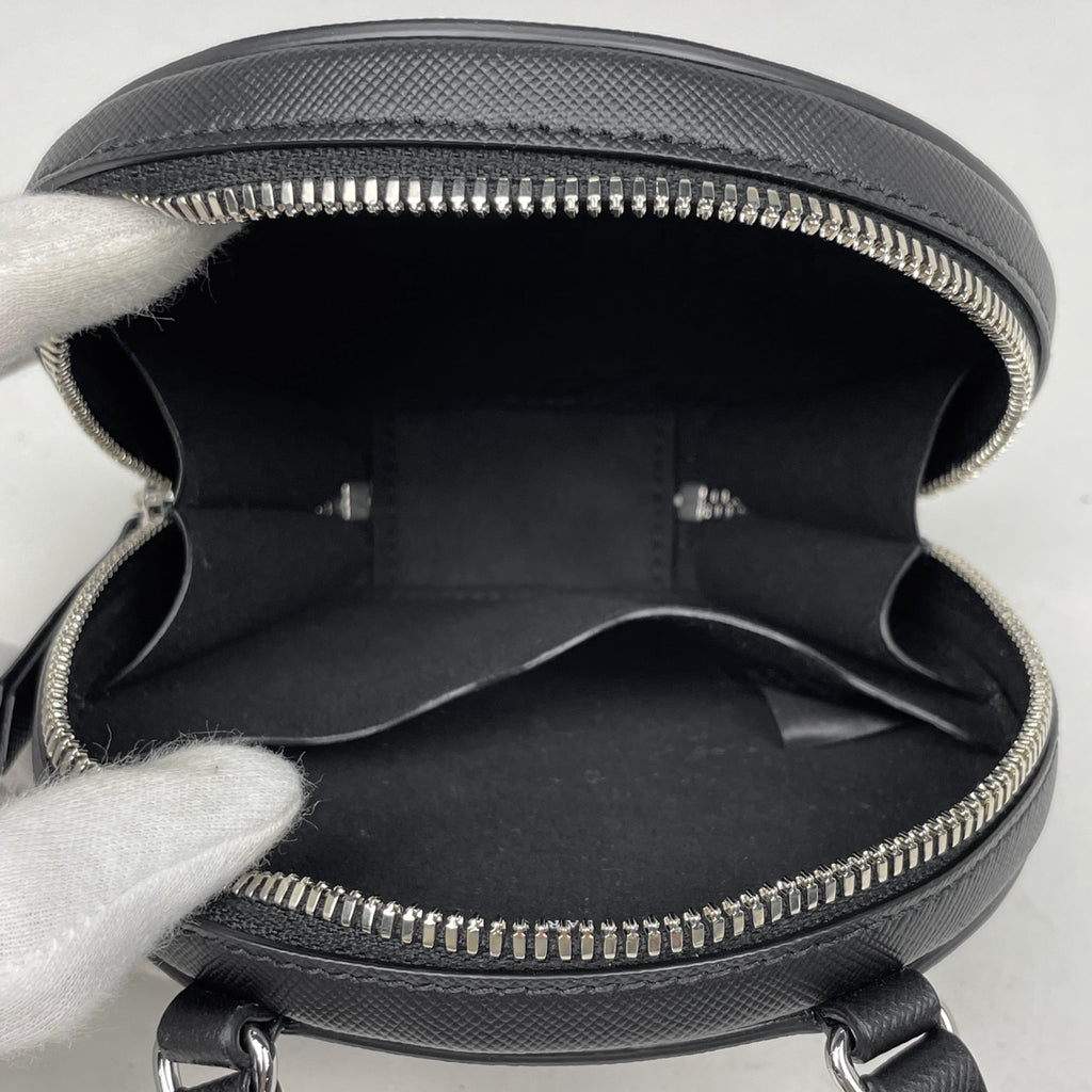 メゾン マルジェラ ミニ ラウンドバッグ 丸型 ショルダーバッグ レザー ブラック SA2VL0016 レディース 【中古】 brbag