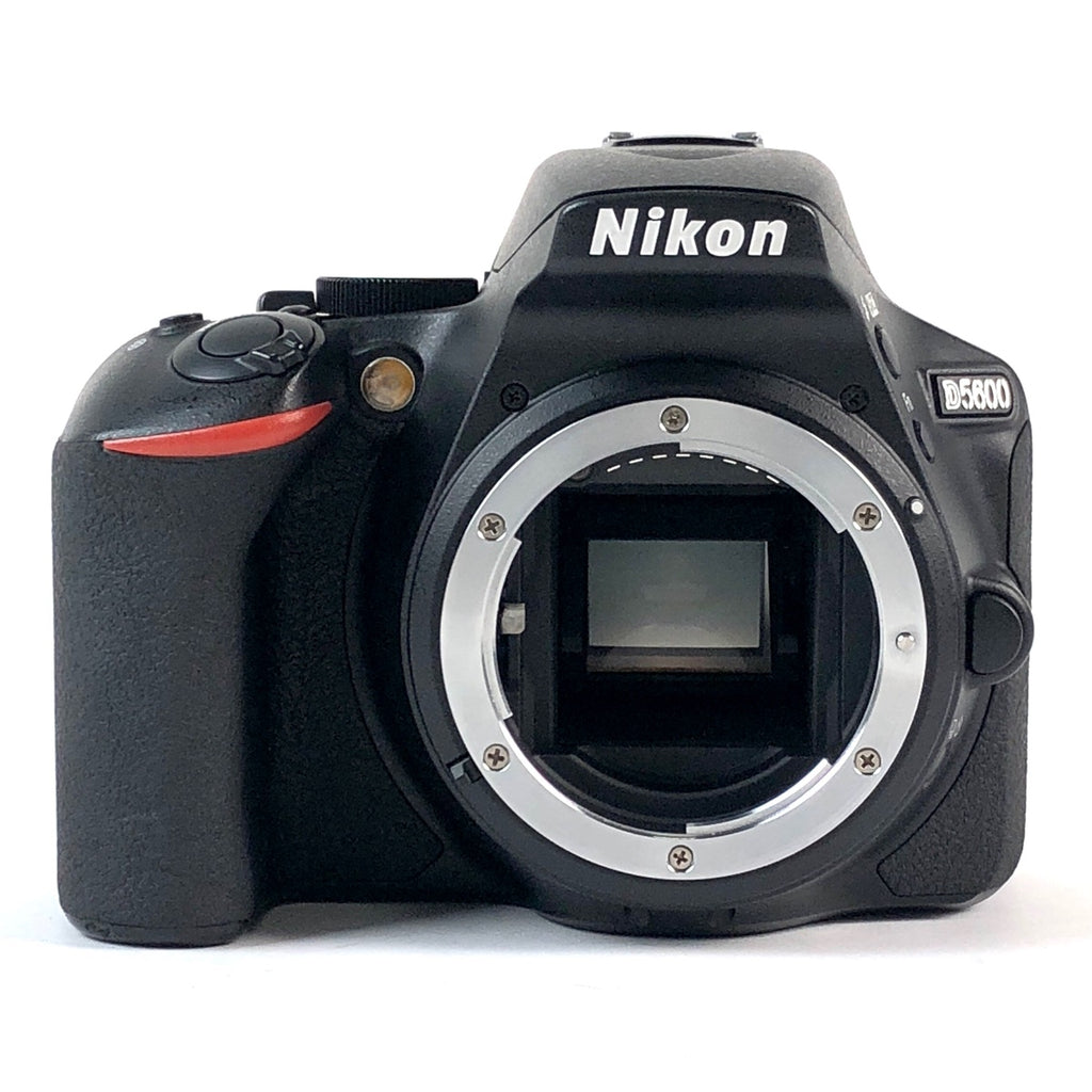 ニコン Nikon D5600 ボディ デジタル 一眼レフカメラ 【中古】