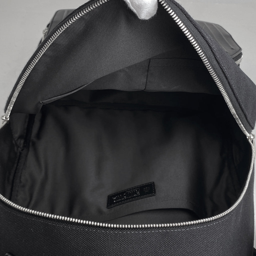 リモワ ネヴァースティル バッグパック ミディアム NEVER STILL ロゴ リュック キャンバス ブラック メンズ 【中古】brbag