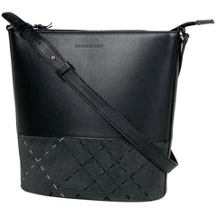【最終値引き】 バーバリー ロゴ ショルダーバッグ レザー ブラック レディース 【中古】 brbag