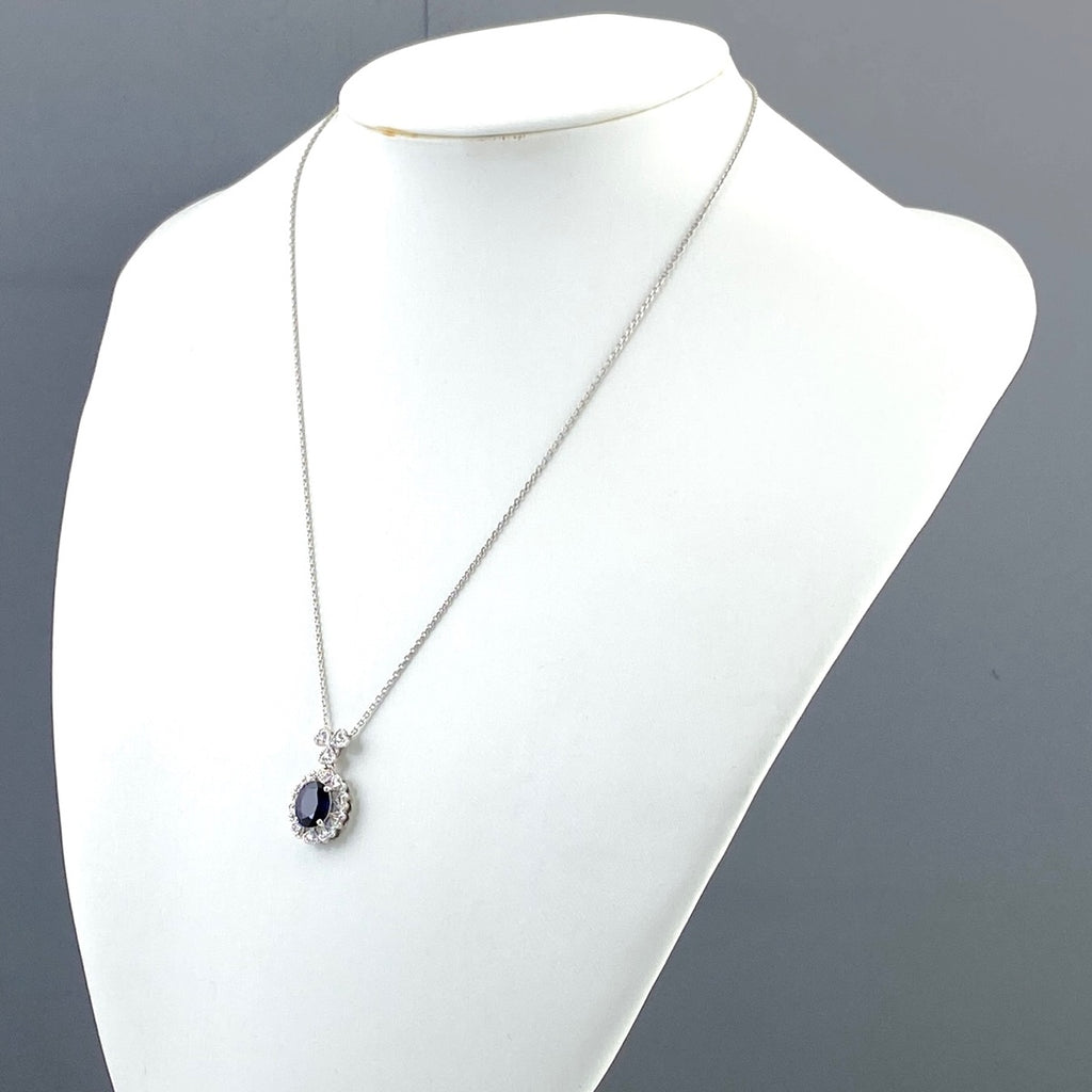 クローバーモチーフ デザインネックレス プラチナ ペンダント メレダイヤ ダイヤモンド 三つ葉 ネックレス Pt900 Pt850 サファイア レディース 【中古】 
 ラッピング可