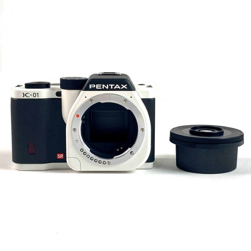 ペンタックス PENTAX K-01 レンズキット ホワイト/ブラック デジタル ミラーレス 一眼カメラ 【中古】