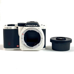 ペンタックス PENTAX K-01 レンズキット ホワイト/ブラック デジタル ミラーレス 一眼カメラ 【中古】