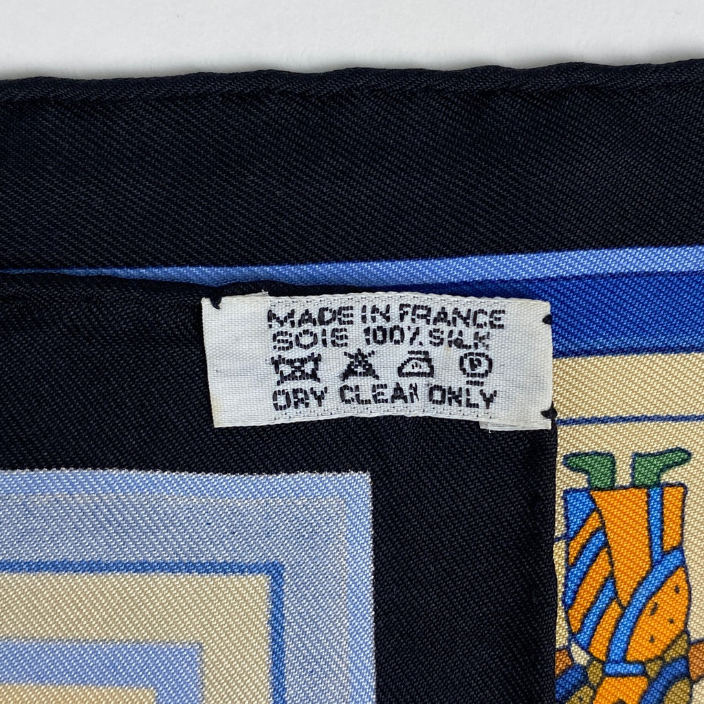 エルメス カレ 90 DONNER LA MAIN 手を差しのべる スカーフ シルク ネイビー ベージュ マルチカラー レディース 【中古】 brbag